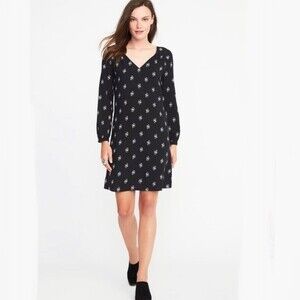 Old Navy long sleeve smocked black ditsy floral dress size medium